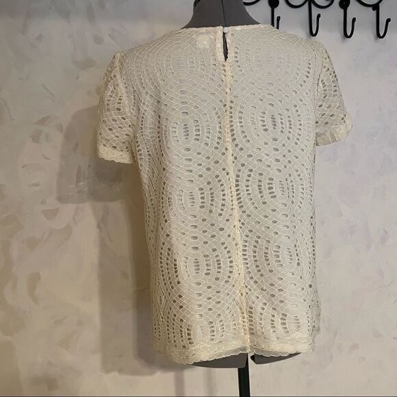 J. Crew creamy white fully lined lace top with button back at nape size 6 - Picture 4 of 6